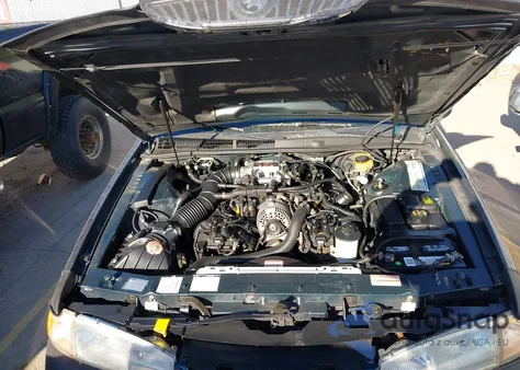 1996 Mercury Cougar Xr7 из США, поврежденный, VIN 1MELM62W5TH614875